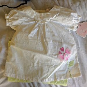 NWT First Moments TOP AND PANTS SET SIZE 6 MONTHS